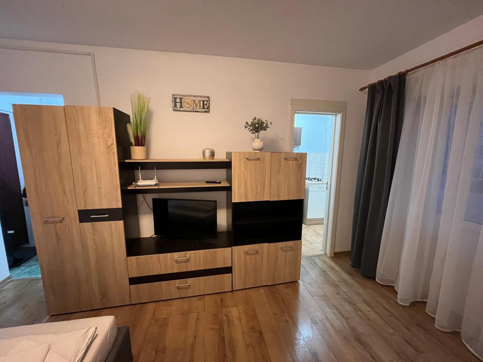Focus Hun 2 Apartment เมียร์คูรา-ชุค ภายนอก รูปภาพ